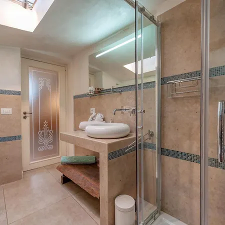 La Cartapesta 레체